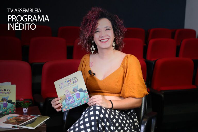 Aline Dias tem livro com proposta inclusiva