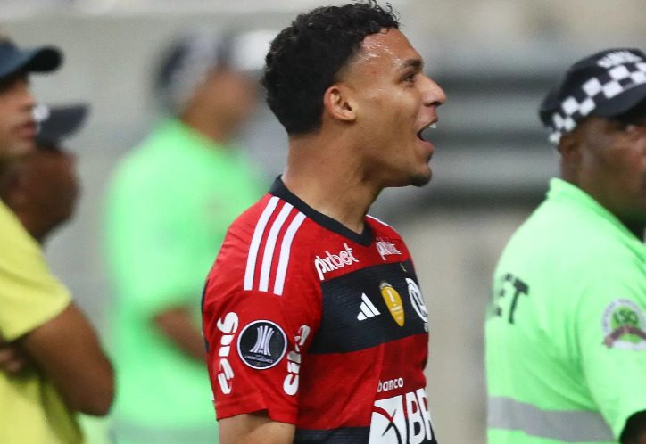 Sampaoli rasga elogios a Victor Hugo após goleada do Flamengo
