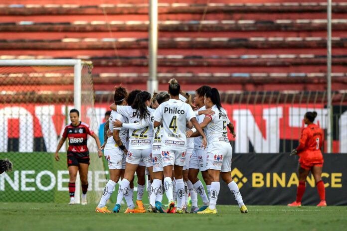 Santos bate o Flamengo no Rio e abre boa vantagem nas quartas do Brasileirão feminino