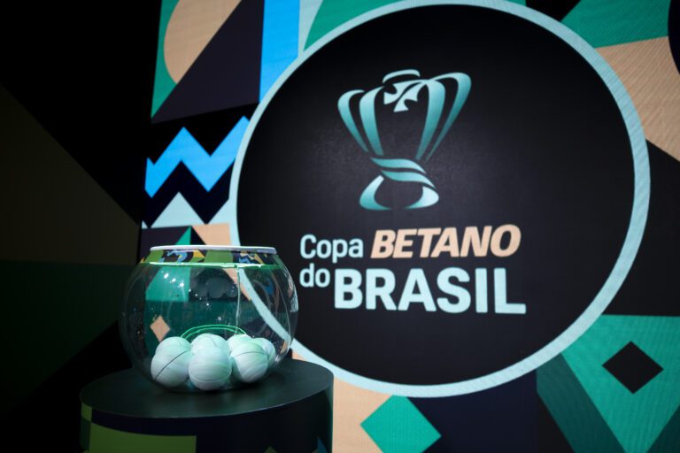 Sorteio coloca Palmeiras e São Paulo frente a frente nas quartas da Copa do Brasil; veja confrontos