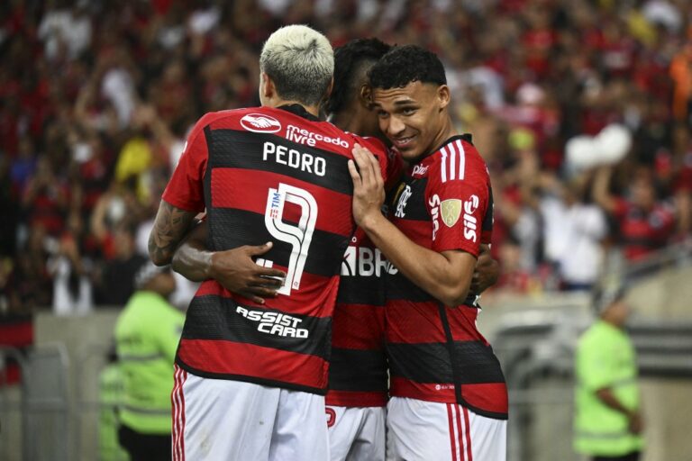 Veja os melhores momentos de Flamengo 4 x 0 Aucas pela Libertadores