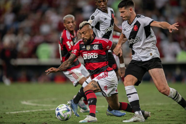 Vidal afirma que não vai renovar com o Flamengo em dezembro