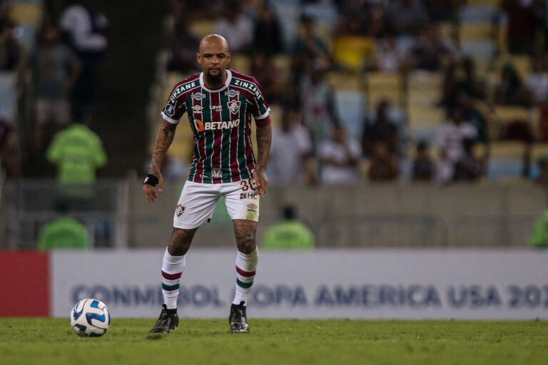 Felipe Melo critica vaias após empate do Fluminense: “Não sei o que querem”