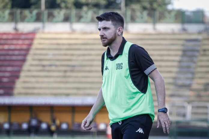 Interino do Vasco, William Batista projeta jogo contra o Cuiabá: “Queremos os 3 pontos”