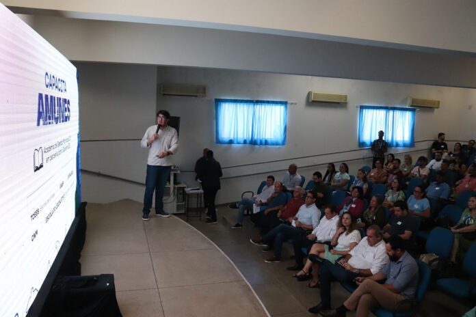 Legislativo estreita diálogo com municípios 