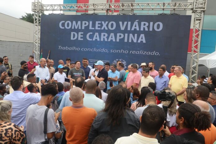 Governador inaugura viaduto e obras do Complexo Viário de Carapina