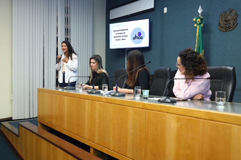 Entidade da Barra do Jucu apresenta trabalho social 