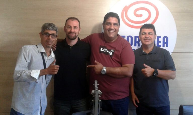 Prefeito Fabrício Petri concede entrevista na Rádio Litorânea em Marataízes e fala sobre Ramal Ferroviário Anchieta