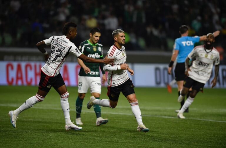 Com empate no Allianz, Palmeiras não consegue quebrar tabu contra o Flamengo pelo Brasileirão