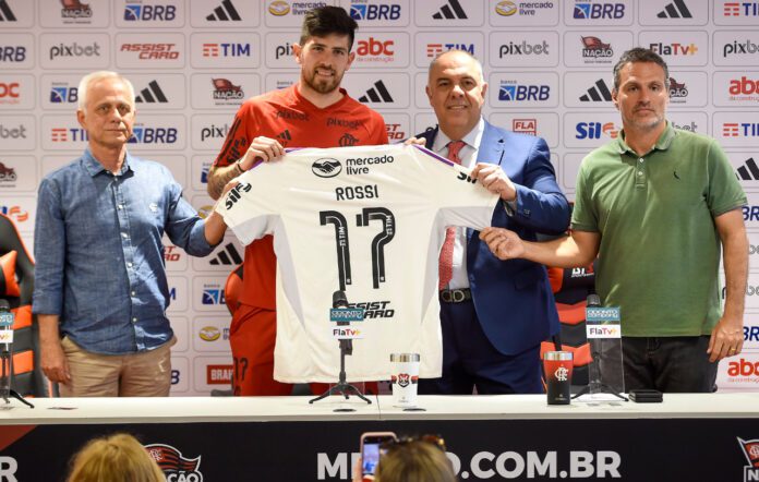 Rossi é apresentado pelo Flamengo e exalta clube: “Estrutura de nível europeu”