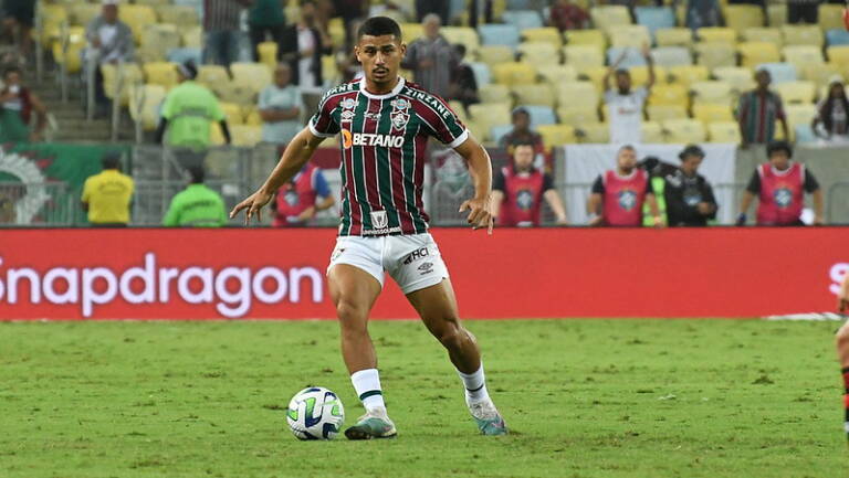 André aumenta lista de pendurados do Fluminense
