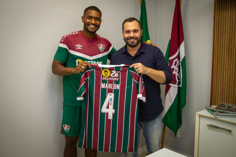 Após negociar com o Corinthians, zagueiro Marlon é anunciado no Fluminense