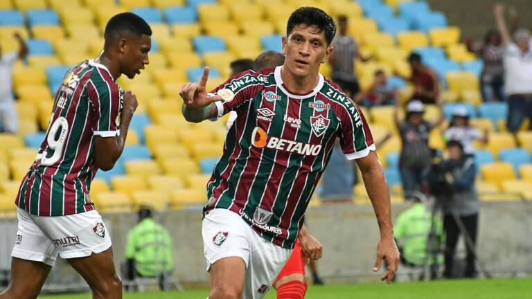 Em fase ruim pelo Fluminense, Cano tenta melhorar desempenho contra o Santos