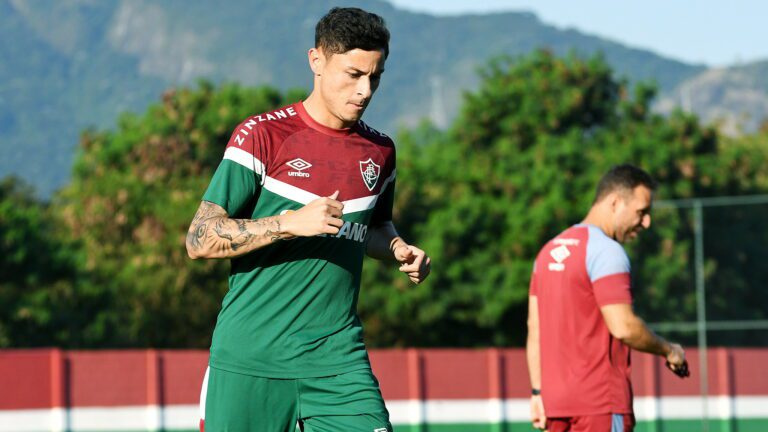 Recém-chegado Diogo Barbosa sofre lesão e vira desfalque no Fluminense