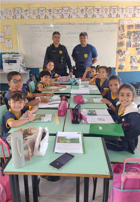  EQUIPE DA GUARDA MUNICIPAL REALIZA PROJETO DE SEGURANÇA NAS ESCOLAS DE ITAPEMIRIM