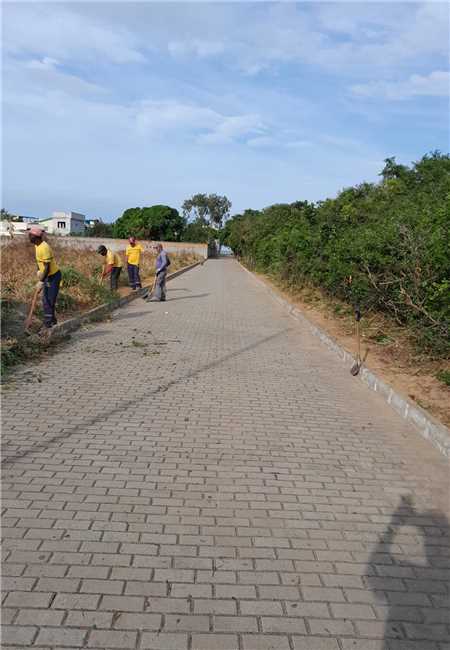 SECRETARIA DE OBRAS REALIZA  SERVIÇO DE LIMPEZA EM ITAOCA 