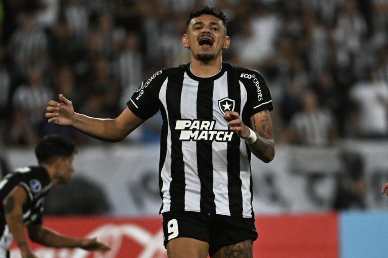 Na despedida de Carli, Botafogo empata com o Magallanes e vai aos playoffs da Sul-Americana