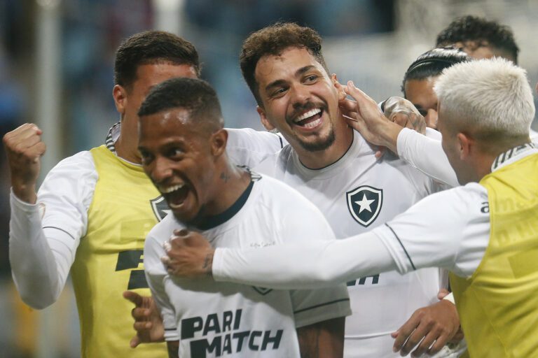 Patronato x Botafogo: saiba onde assistir e mais informações sobre o duelo dos playoffs da Sul-Americana