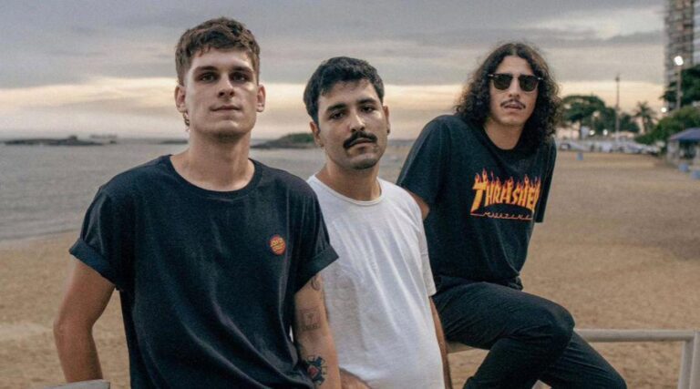 
                    ​“Prefiro Vila Velha” da Maré Tardia em playlist internacional do Spotify                
