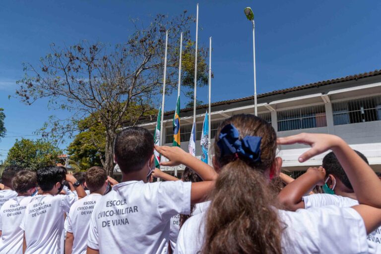 Agenda traz debate sobre escola cívico-militar