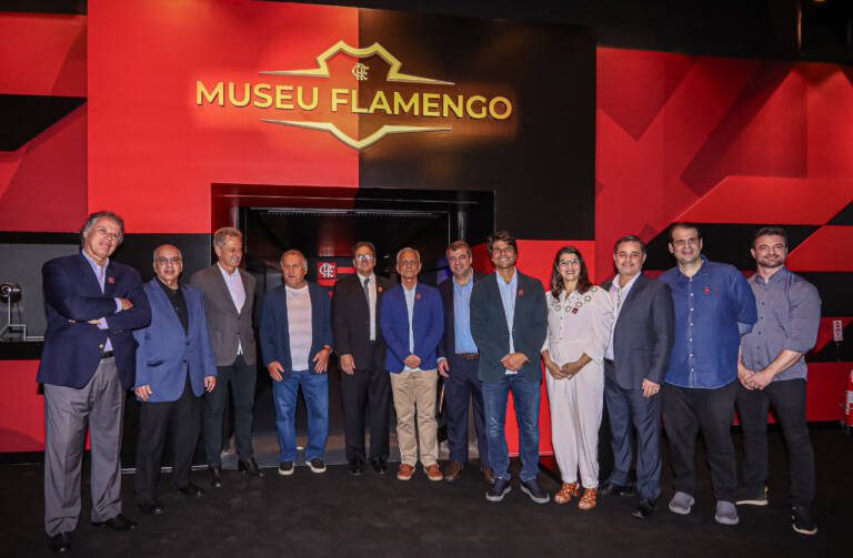 Com a presença de ídolos, Flamengo inaugura museu oficial