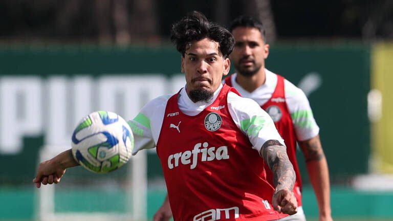 Gómez exalta momento defensivo do Palmeiras e prevê “jogo difícil” contra Fluminense: “Treinador consistente”