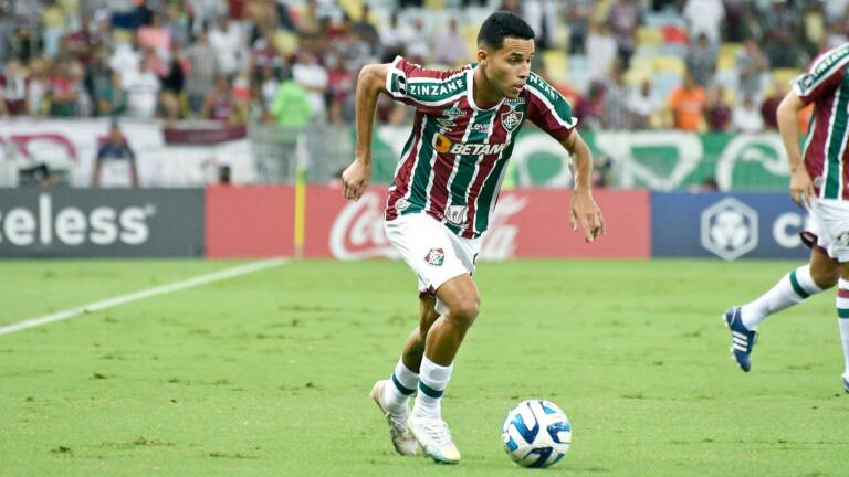 Recuperado de lesão, Alexsander pode reforçar o Fluminense contra o América-MG