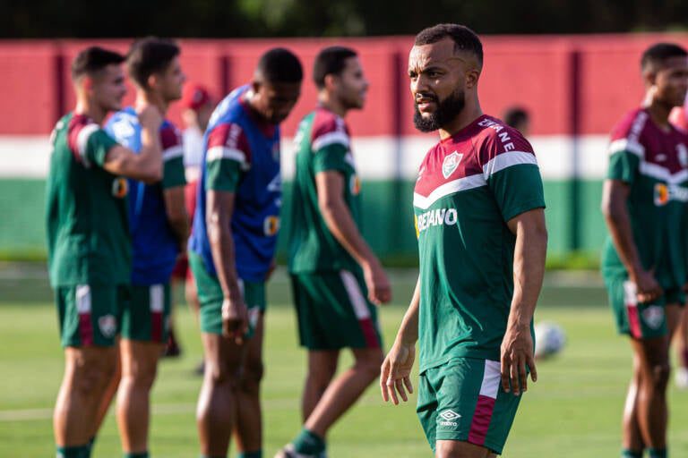 Samuel Xavier faz alerta ao Fluminense para o duelo com o Grêmio