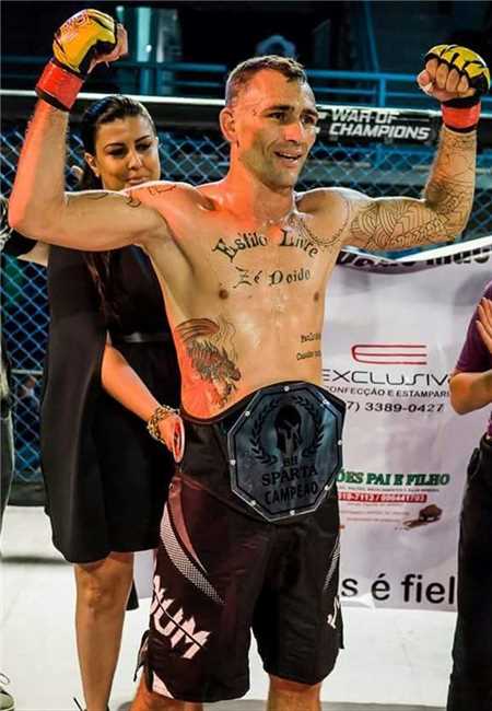 ATLETA DE ITAPEMIRIM REPRESENTARÁ O MUNICÍPIO EM CAMPEONATO PROFISSIONAL DE MMA