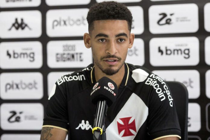 Lateral Jefferson é apresentado no Vasco e mostra confiança: “Essa maré ruim vai passar”