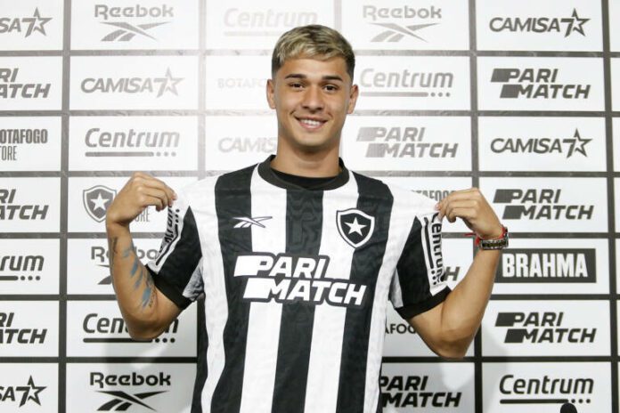 Lateral-direito Mateo Ponte é apresentado no Botafogo: “Vim pela história do clube”