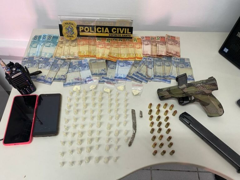 Polícia Civil prende suspeito de homicídio e apreende armas, drogas e dinheiro em Vitória