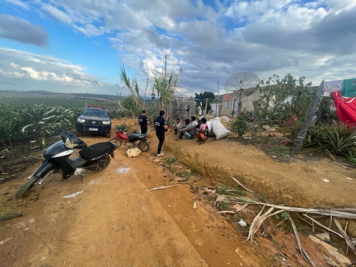 Polícias Civil e Militar recuperam motocicleta roubada em Vila Valério