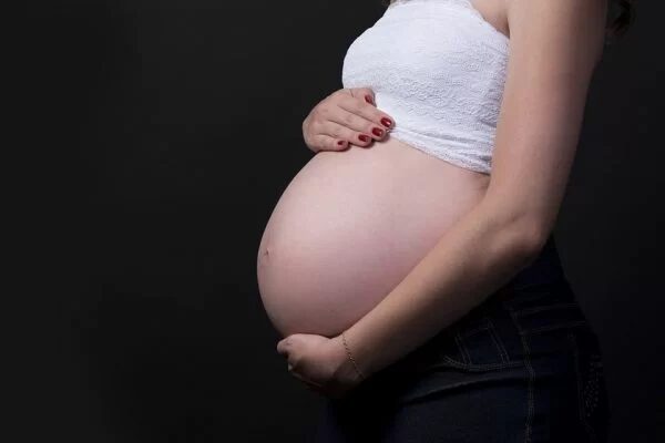 Guarapari: grávida processa hospital que induziu aborto achando que bebê estava morto