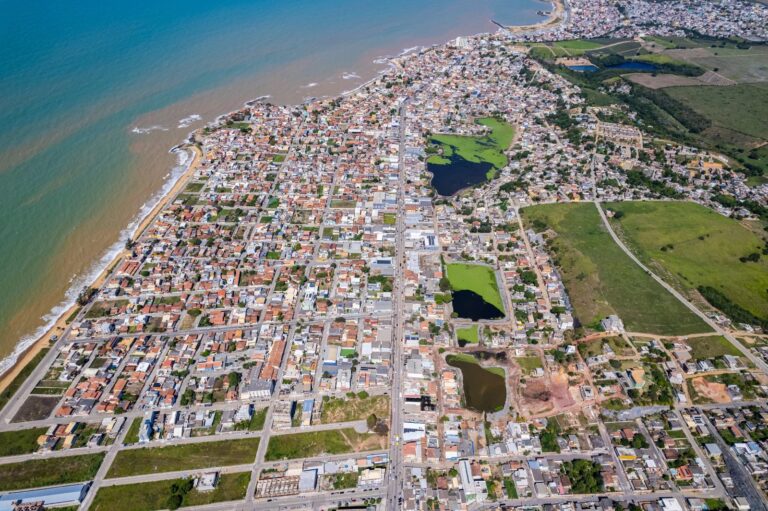 Marataízes: prefeitura e DER-ES planejam recapeamento asfáltico de trechos da ES-060