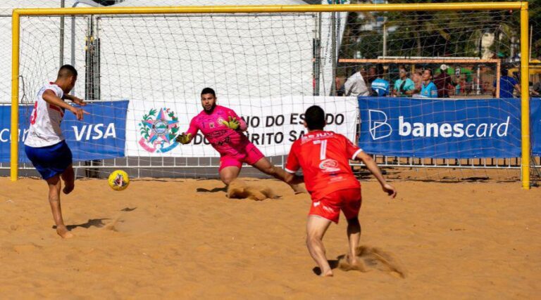 
                    ​Time masculino de Vila Velha está na final de campeonato de beach soccer                
