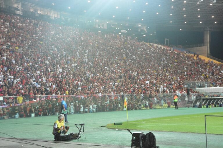 Jogo entre Flamengo e Athletico Paranaense terá esquema especial de segurança e transporte