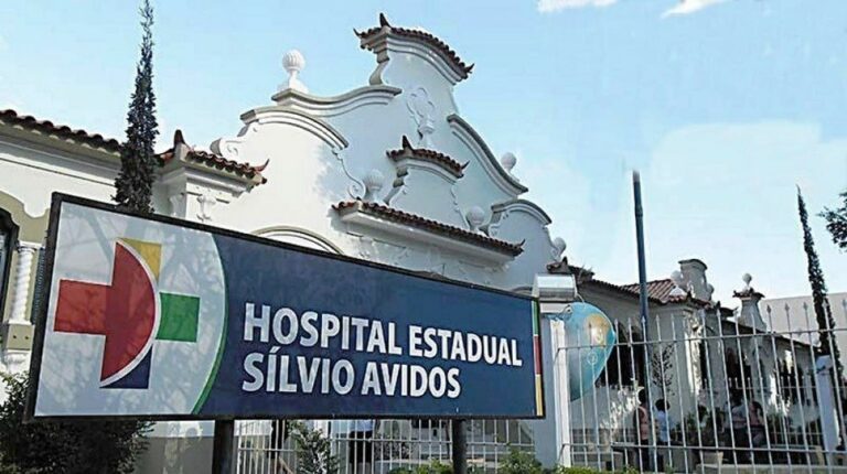 Hospital Estadual Silvio Avidos comemora 74 anos de história 