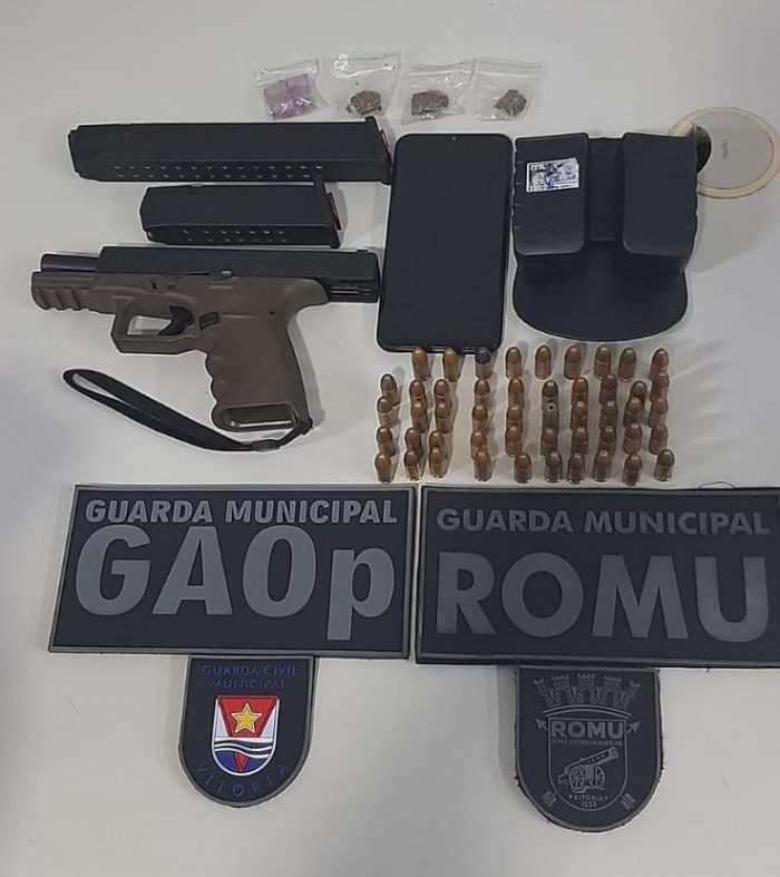 Guarda de Vitória apreende pistola israelense com criminosos em parque da cidade
               – Notícias de Vitória-ES