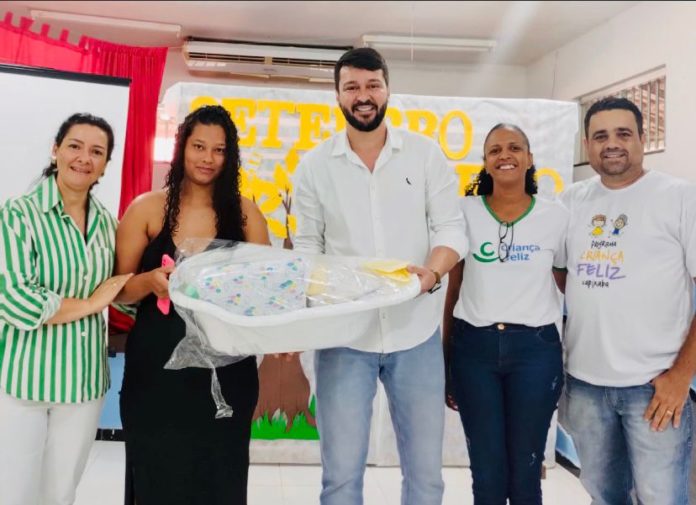 Secretaria de Assistência Social de Nova Venécia entrega Kit natalidade à gestantes