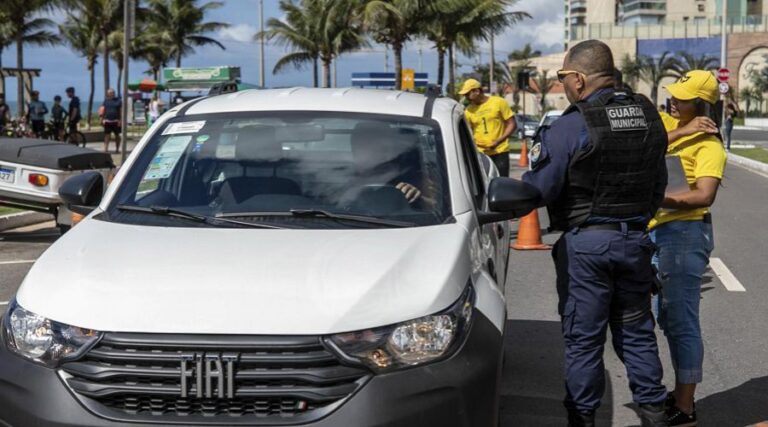 
                    Semana Nacional do Trânsito: motoristas de Vila Velha passam na blitz educativa                
