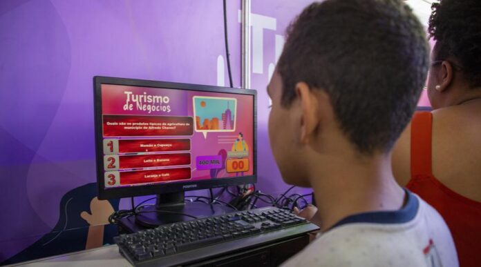 
                    Alunos de Vila Velha participam da Feira 