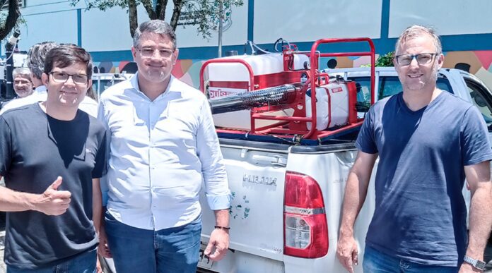 ENTREGA DE EQUIPAMENTYO VIGILÂNCIA AMBIENTAL