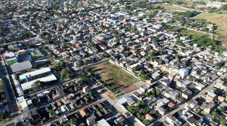 
                    Prefeitura debate regularização fundiária com moradores de Normília da Cunha                
