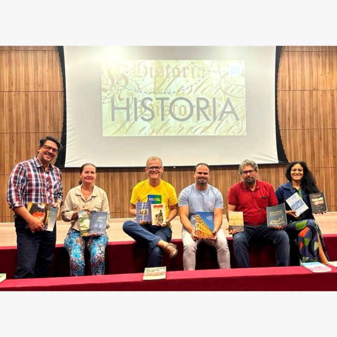 Professores de história e ciências participam da reestruturação do currículo de Nova Venécia