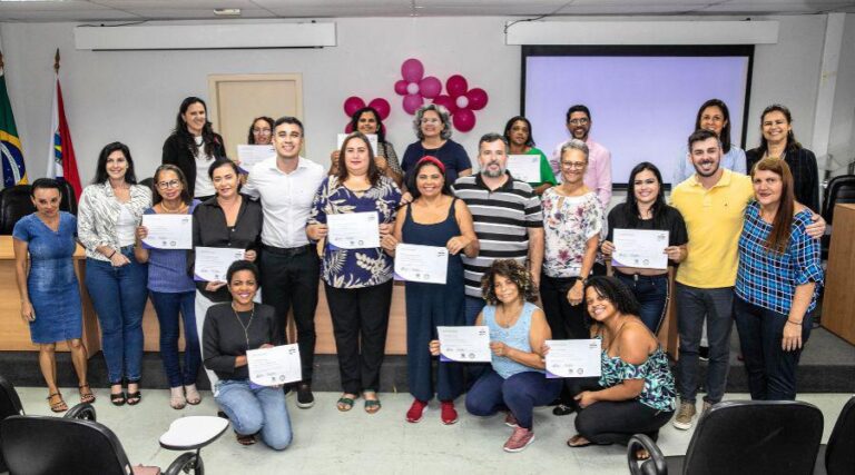 
                    ​Certificados são entregues para alunos do curso de camareira em Vila Velha                

