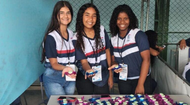 
                    ​Escola promove I Feira dos Adolescentes Empreendedores                
