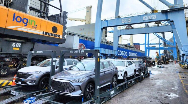 
                    ​Importação de carros por portos de Vila Velha chega a US$ 1 bilhão ao ano                
