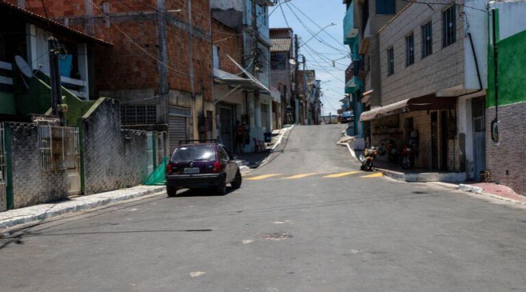 
                    Bairro Soteco recebe novas ruas pavimentadas neste sábado (25)                
