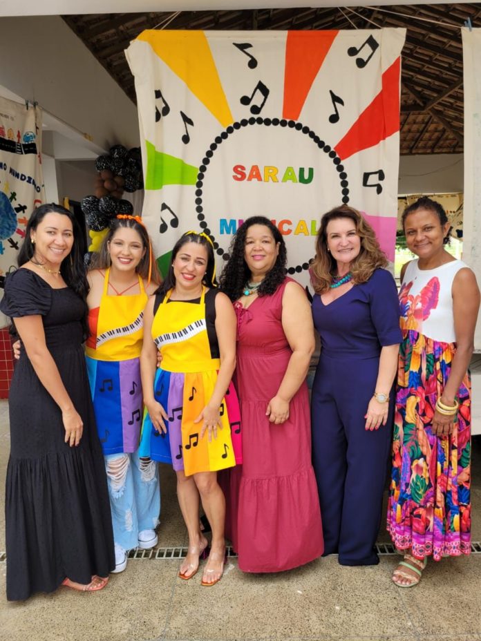 CMEITI Idalina Maria Machado Fiel realiza 1º Sarau Musical